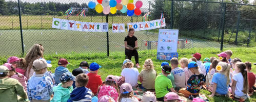 Czytanie na Polanie - Przedszkolaki z Lysek